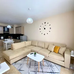 Chlo 2 , Tirana Albania