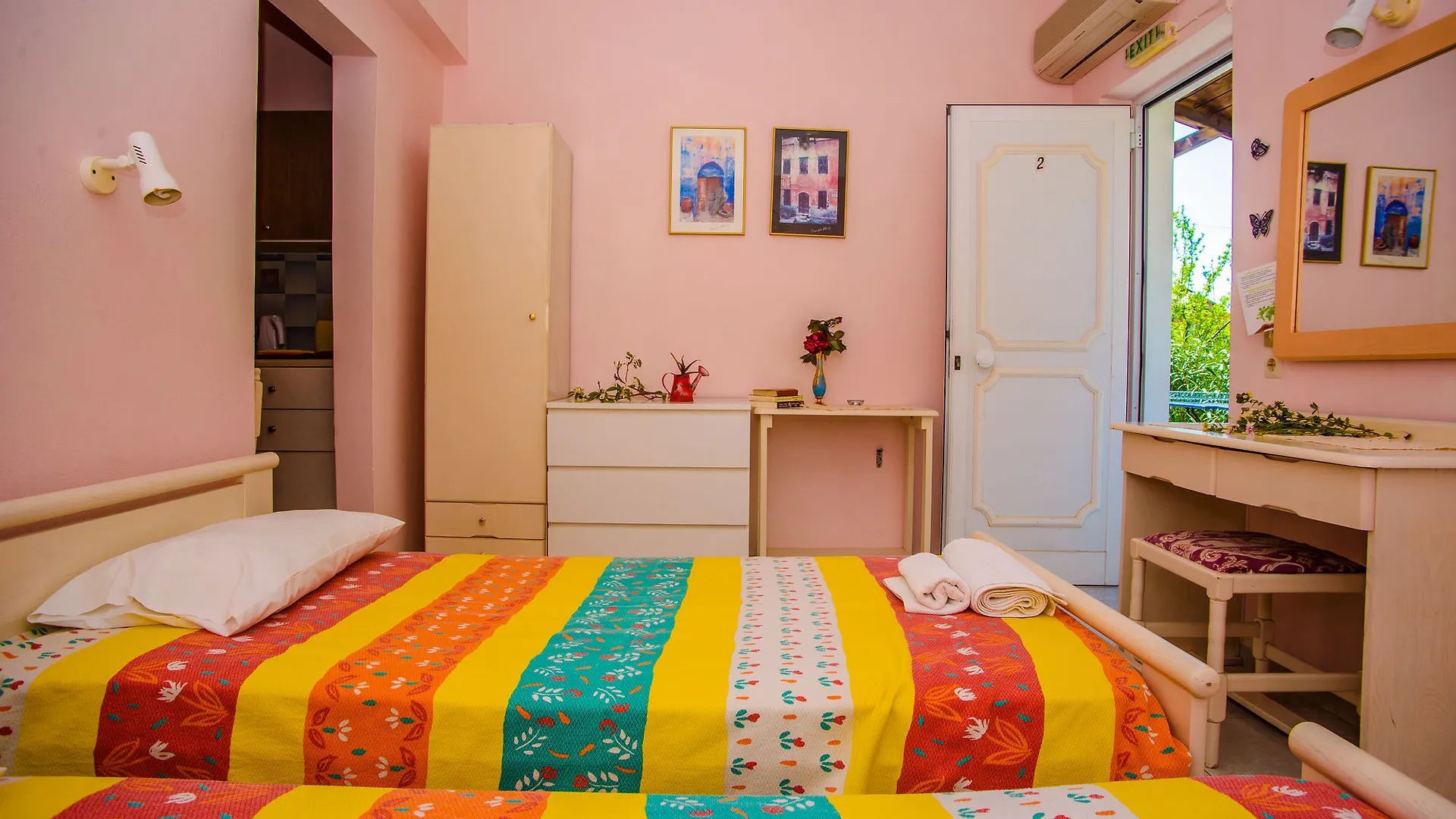 Aloni Studios And Apartments Lassi
